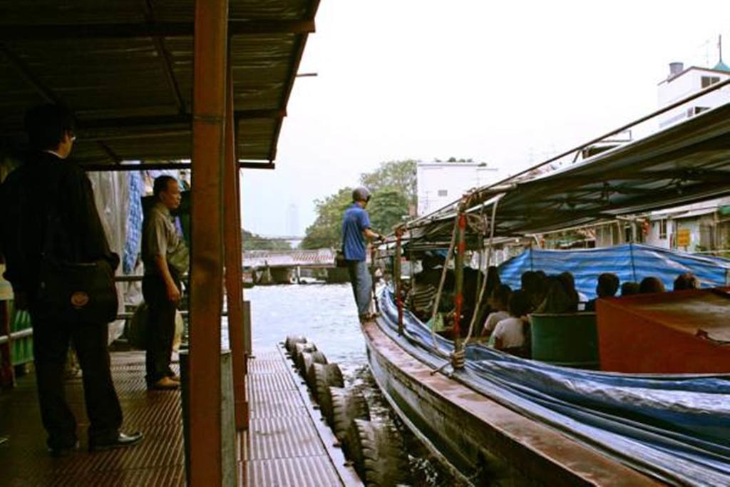 Palace Khách sạn 4*
